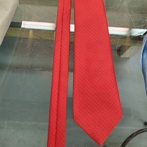 Red pin dot Tie